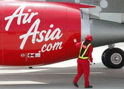 Máy bay AirAsia chết máy, hành khách "tá hỏa"