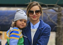 Miranda Kerr khoe ảnh mừng sinh nhật 4 tuổi của bé Flynn Bloom