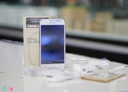 Mở hộp Samsung Galaxy Core Prime giá 3,2 triệu vừa bán ở VN