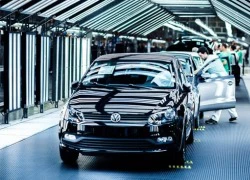 Năm 2014: Tập đoàn Toyota bán ít xe hơn đối thủ Volkswagen