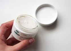 Nuxe Crème Fraiche de Beauté: Kem dưỡng ẩm dịu nhẹ cho da dầu