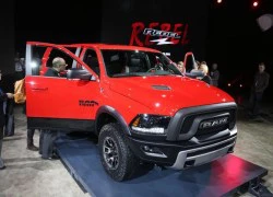 Ram 1500 Rebel lột xác: Từ bỏ truyền thống để cơ bắp hơn