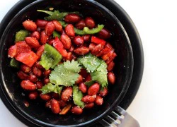 [Chế biến] &#8211; Salad lạc giòn tan cho chàng nhâm nhi