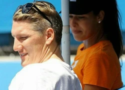 Schweinsteiger và người đẹp Ivanovic tươi như hoa