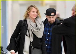 Siêu sao Cameron Diaz làm đám cưới với rocker trẻ hơn 7 tuổi