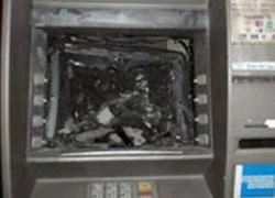 Táo tợn phá máy ATM trộm gần 400 triệu đồng