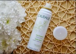 Xịt khoáng Caudalie: Ly nước nho dịu mát cho da