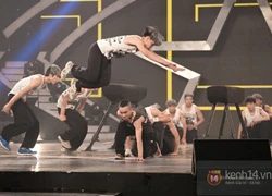 16 chàng trai nhào lộn rực lửa tại "Vietnam's Got Talent"