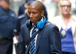 Ashley Young đẩy lùi thảm họa âm nhạc ở M.U