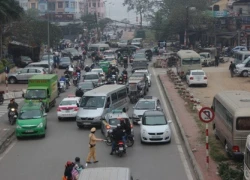 Cận cảnh đường 3 làn ngược chiều "hiểm" nhất Thủ đô