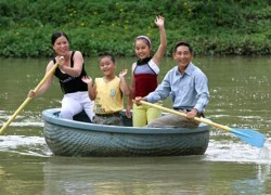 Chồng nhồi vào đầu các con tôi rằng &#8220;mẹ là một người đàn bà trụy lạc&#8221;