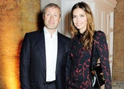 Chủ tịch Abramovich bí mật lấy vợ lần 3