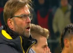 HLV Jurgen Klopp thất thần trong cơn thịnh nộ của CĐV