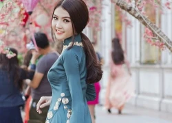 Hot girl trường Điện ảnh khoe vẻ đẹp mỹ miều với áo dài