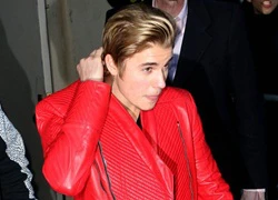 Justin Bieber bị nhận xét trông như đồng tính nữ với kiểu tóc mới