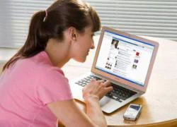 Làm thế nào để vợ &#8216;cai&#8217; facebook?