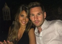 Những khoảnh khắc selfie ngọt ngào của Messi và bạn gái