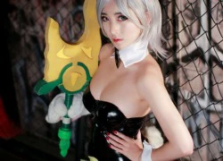 Nóng bỏng mắt với cosplay Riven thỏ ngọc cực quyến rũ