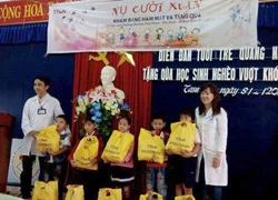 "Nụ cười xuân" cho học sinh nghèo xứ Quảng