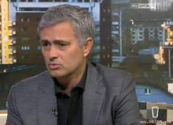 Phá "kèo", HLV Mourinho gặp rắc rối với đài BT Sport