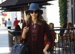 Street style cá tính đáng học hỏi từ Jessica Alba