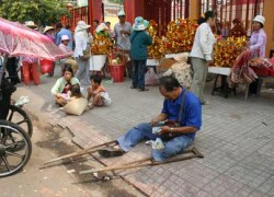 Thu gom người ăn xin, bói toán trước mùa lễ hội