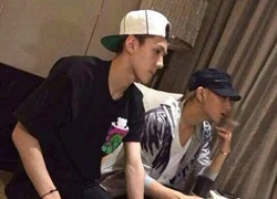 Bùng nổ tranh cãi quanh tấm ảnh "đổ đốn" của Sehun và Tao (EXO)