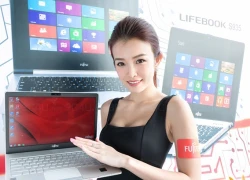 Dàn hotgirl xinh đẹp tạo dáng bên laptop