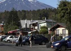 Giây phút kinh hoàng khi núi lửa phun trào ở Chile