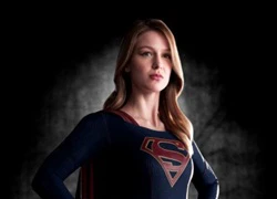 Hé lộ những hình ảnh của Melissa Benoist trong trang phục "Supergirl"