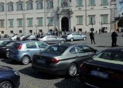 Italy thu gần một triệu euro tiền bán đấu giá xe công