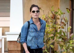 Katie Holmes bình thản sau tin đồn hẹn hò