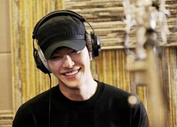 Kim Woo Bin cùng bạn diễn thu âm nhạc phim "Twenty"