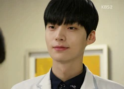 "Ma cà rồng" Ahn Jae Hyun rầu rĩ vì bị Goo Hye Sun "lơ đẹp"