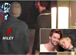 Miley Cyrus lại thắm thiết cùng bạn trai ngay sau scandal ngoại tình