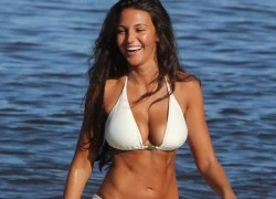 Minka Kelly khoe vẻ nóng bỏng tuổi 34