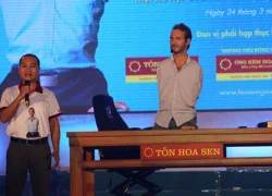 Nick Vujicic diễn thuyết tại xứ Nghệ