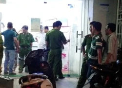 Nữ nhân viên khai bị khách hàng cứa cổ, cướp 2 triệu đồng