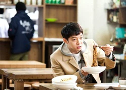 Park Yoo Chun ăn không biết no vì mất cảm giác