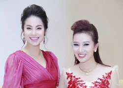 Quý bà Thu Hương tự tin đọ sắc với Phạm Hương