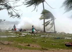 Siêu bão mạnh hơn 300km/h san phẳng quốc đảo Vanuatu