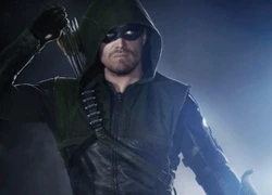 Stephen Amell tiết lộ một sự bất ngờ lớn sắp xảy ra trong "Arrow"