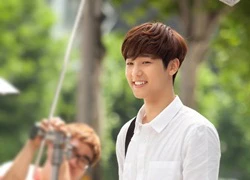 Trai đẹp Kang Min Hyuk (CNBLUE) được đề cử vai chính trong &#8220;School 2015&#8243;