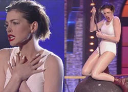 Anne Hathaway "đu bi sắt" bắt chước Miley Cyrus