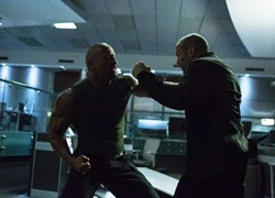 Bom tấn &#8216;Fast &#038; Furious 7&#8242; phá kỷ lục doanh thu khi ra mắt