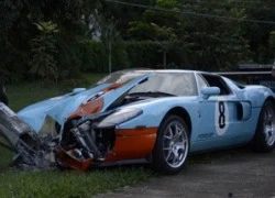 Cua gấp, "hàng hiếm" Ford GT Heritage lâm nạn