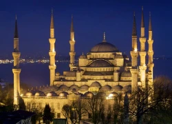 Điểm hút khách ở thành phố liên lục địa Istanbul