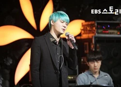 Junsu (JYJ) hát trên truyền hình sau 6 năm 'cấm vận'