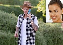 Justin Bieber tán tỉnh tình cũ của Ronaldo