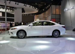 Lexus ES thay đổi diện mạo